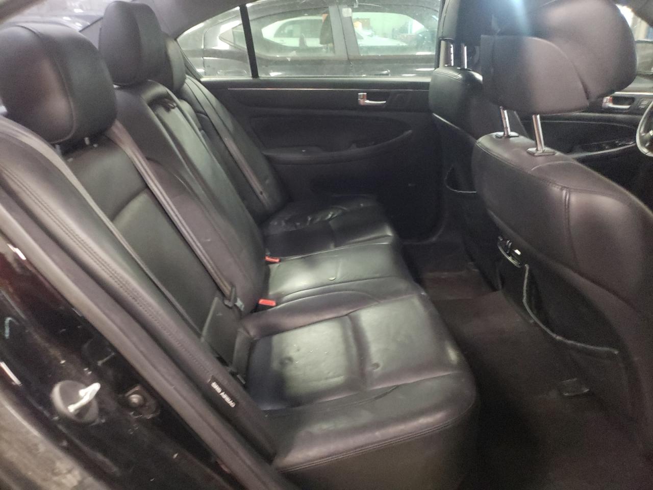 Photo 6 from auction – 2012 HYUNDAI GENESIS 3. with VIN KMHGC4DD8CU162316
