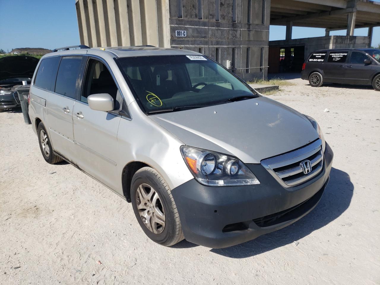 HONDA ODYSSEY EX 2005 with VIN 5FNRL38635B049730 - Photo from auction