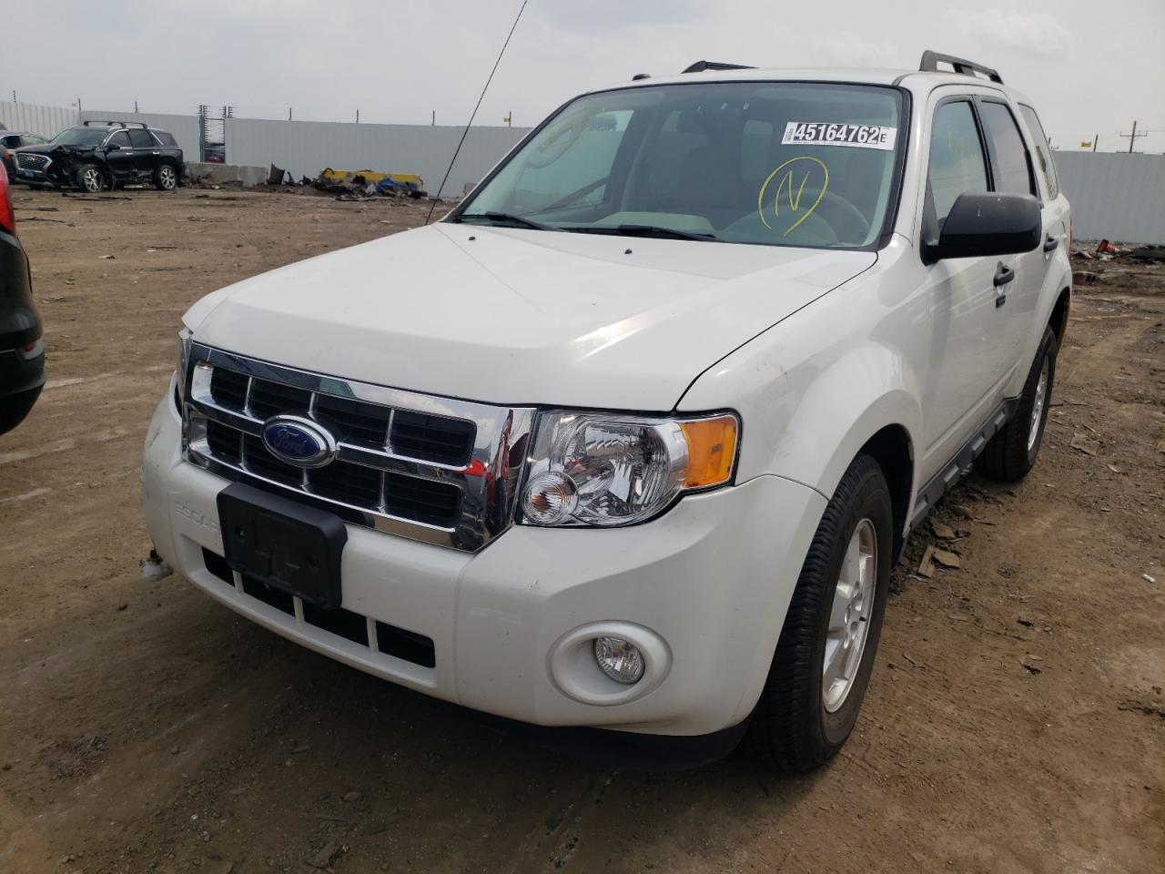 Photo 2 from auction – 2012 FORD ESCAPE XLT with VIN 1FMCU0D72CKB82281