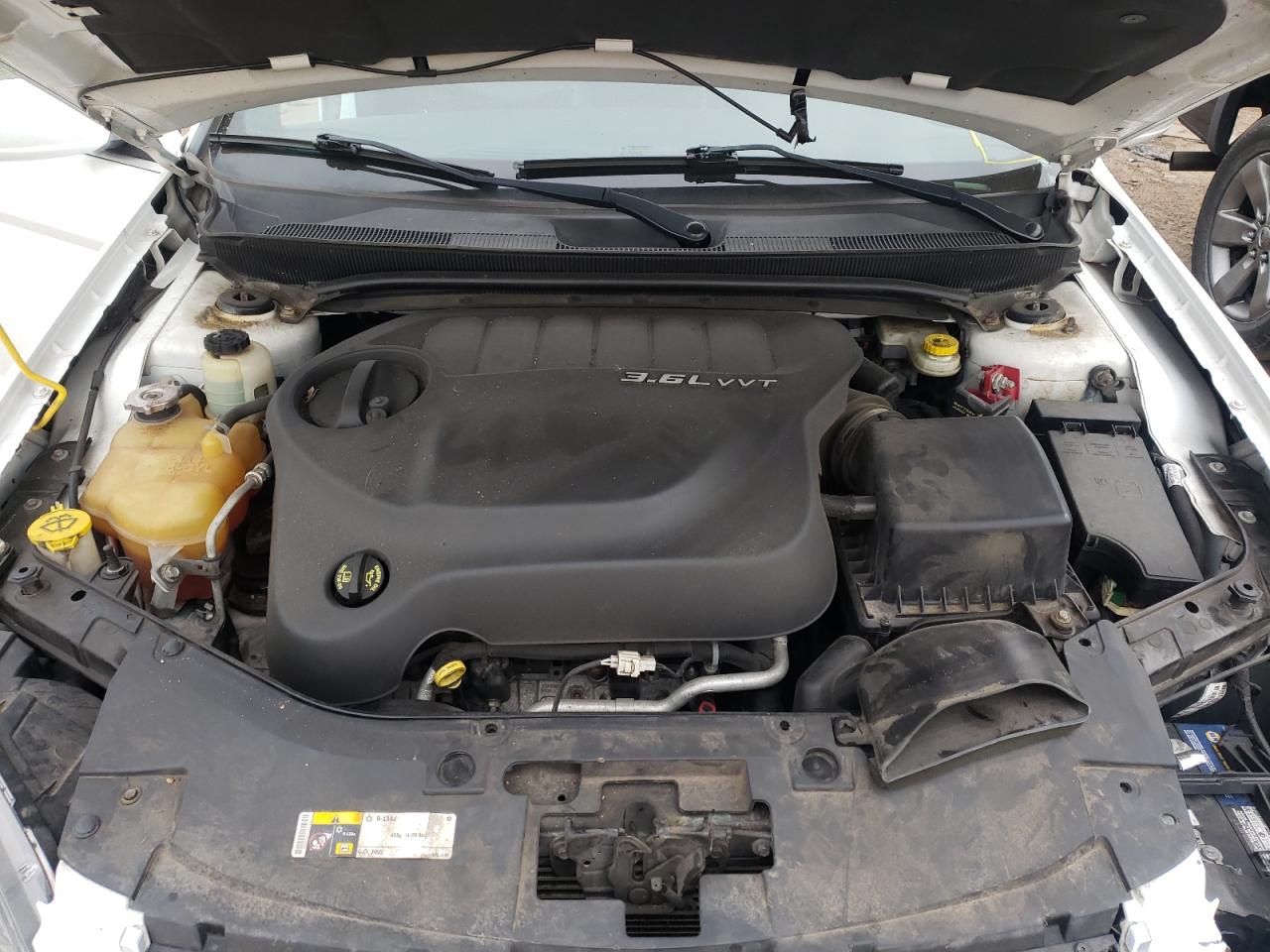 Photo 7 from auction – 2014 CHRYSLER 200 LIMITE with VIN 1C3CCBCG4EN172619