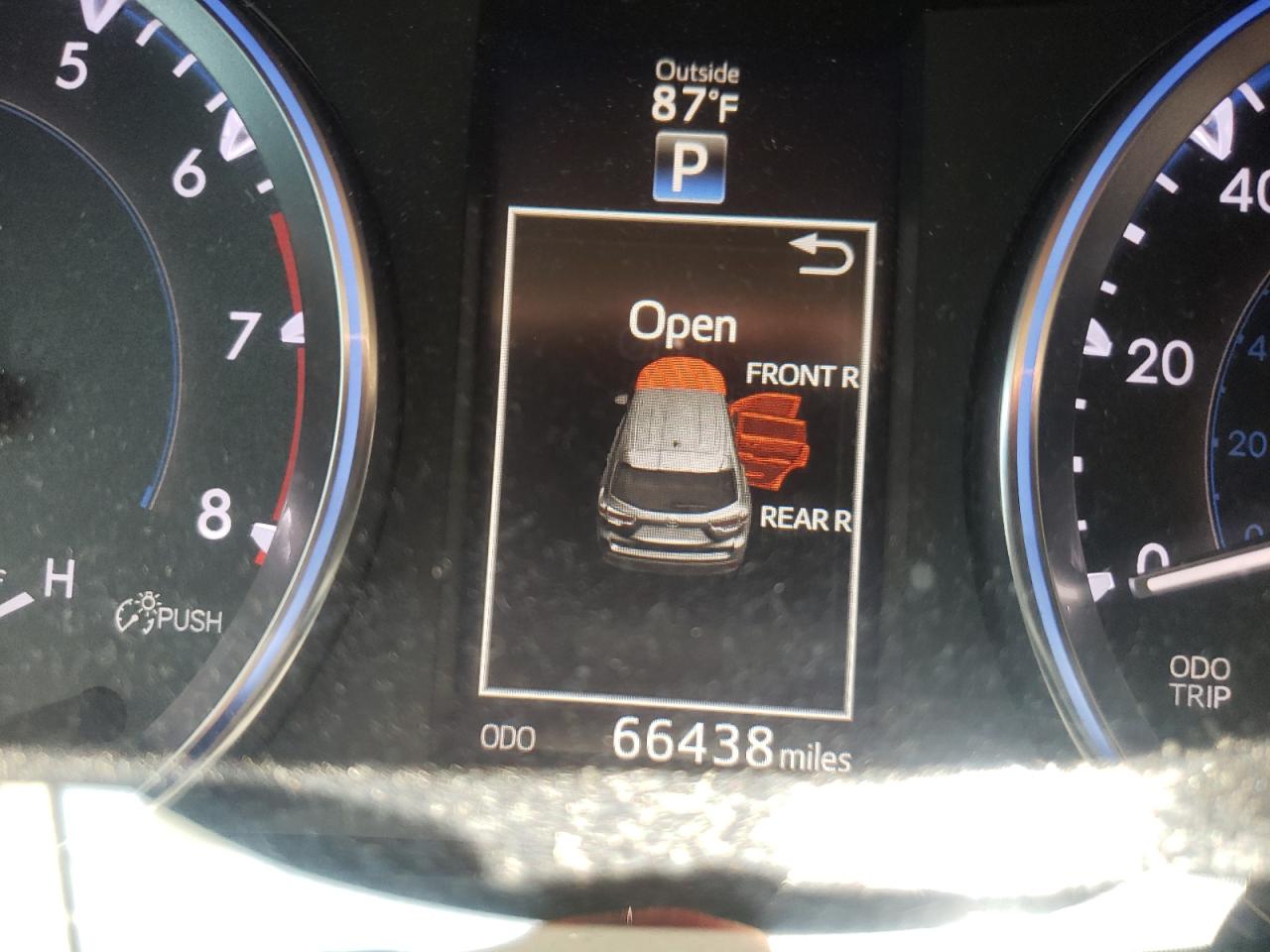 Photo 8 from auction – 2016 TOYOTA HIGHLANDER with VIN 5TDYKRFH6GS129561