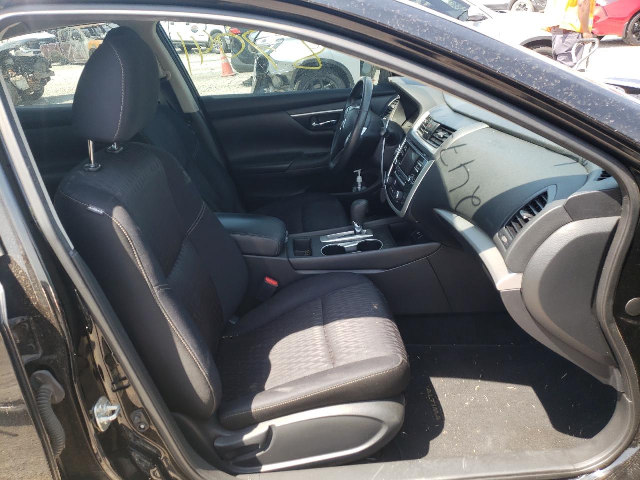 Photo 5 from auction – 2017 NISSAN ALTIMA 2.5 with VIN 1N4AL3APXHC247387