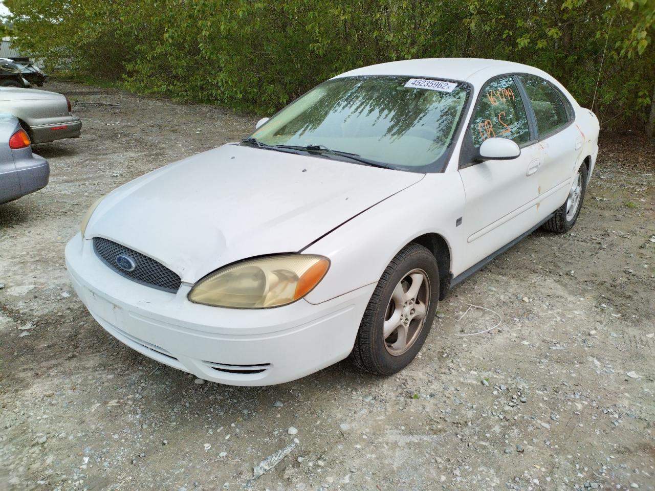 Photo 2 from auction – 2004 FORD TAURUS SES with VIN 1FAFP55S84G105756