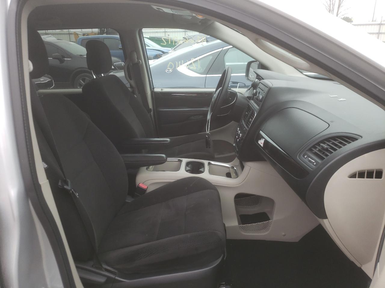 Photo 5 from auction – 2012 DODGE GRAND CARA with VIN 2C4RDGCG8CR324076