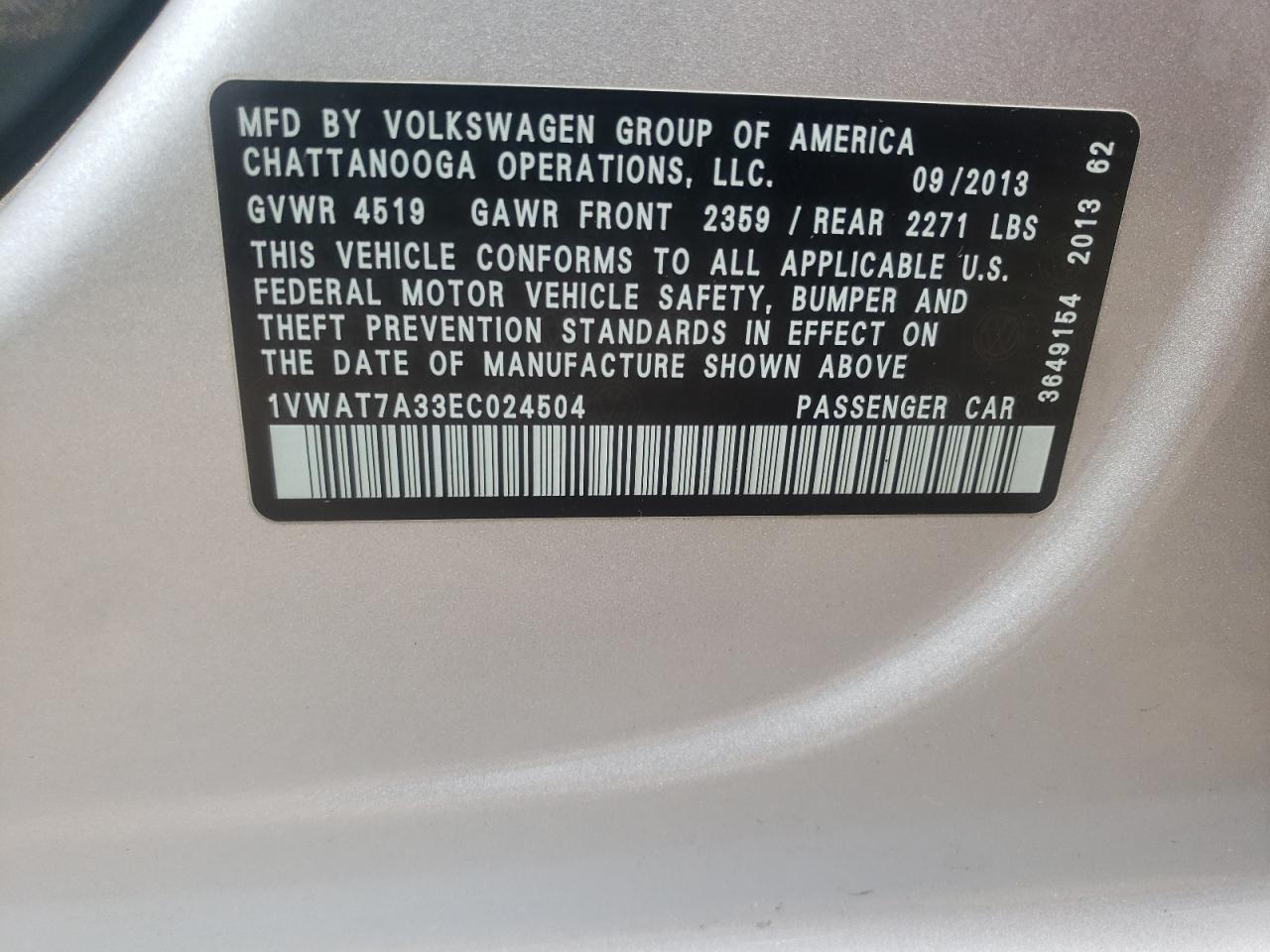 Photo 10 from auction – 2014 VOLKSWAGEN PASSAT S with VIN 1VWAT7A33EC024504