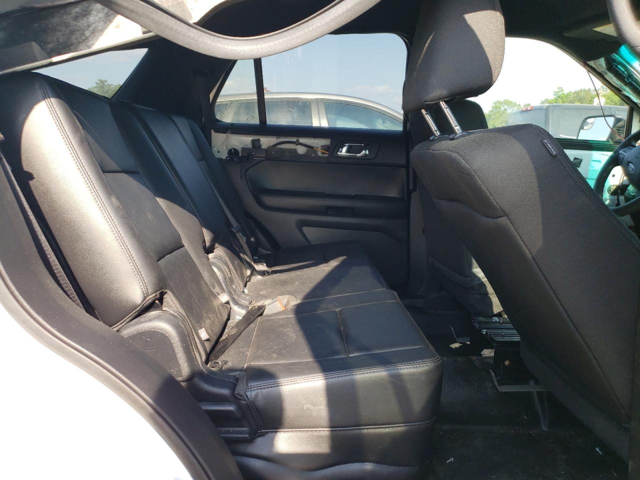 Photo 6 from auction – 2017 FORD EXPLORER P with VIN 1FM5K8ARXHGB83126