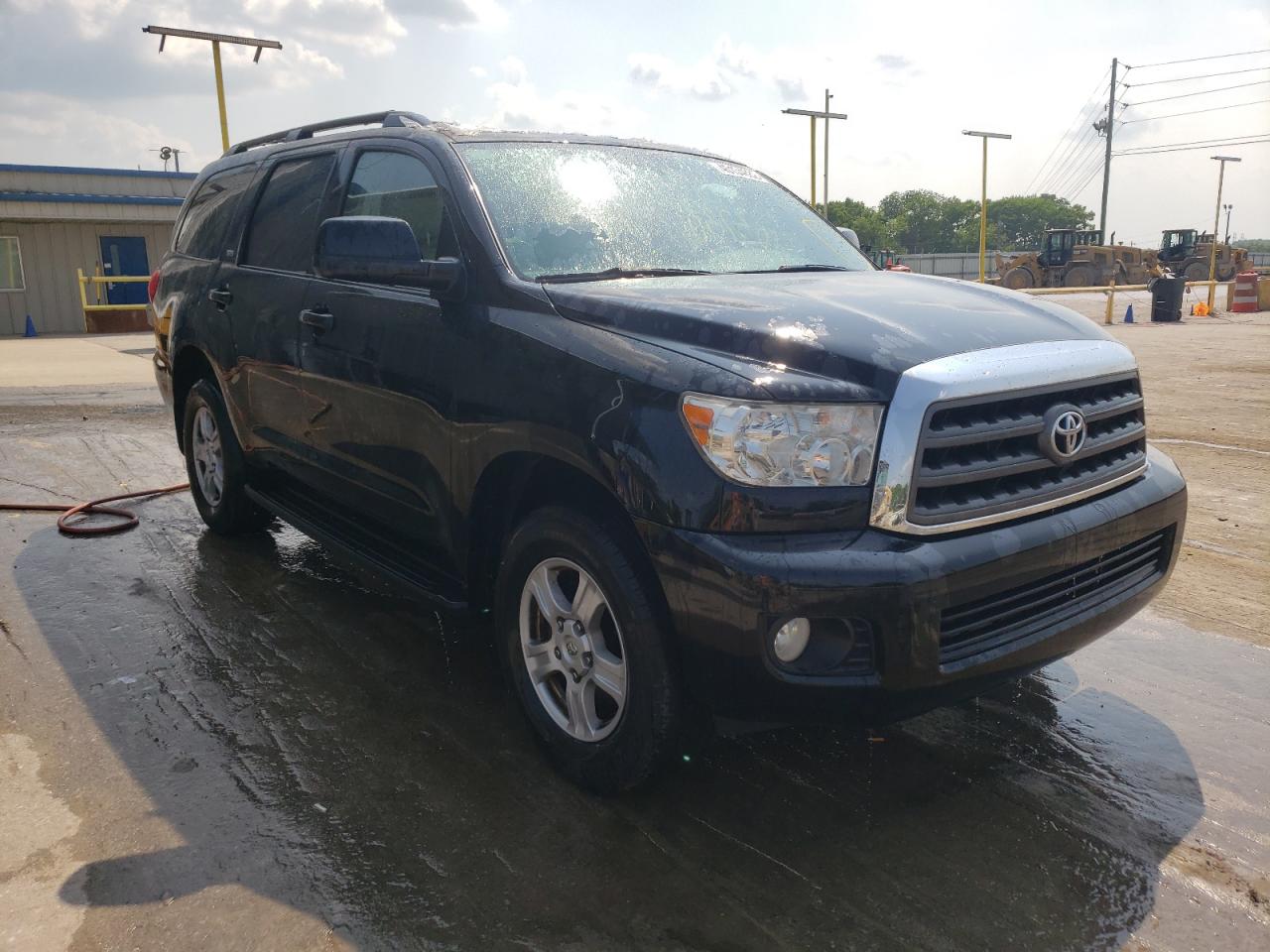 TOYOTA SEQUOIA SR 2012 مع رقم تعريف المركبة 5TDBW5G11CS058364 - صورة من المزاد