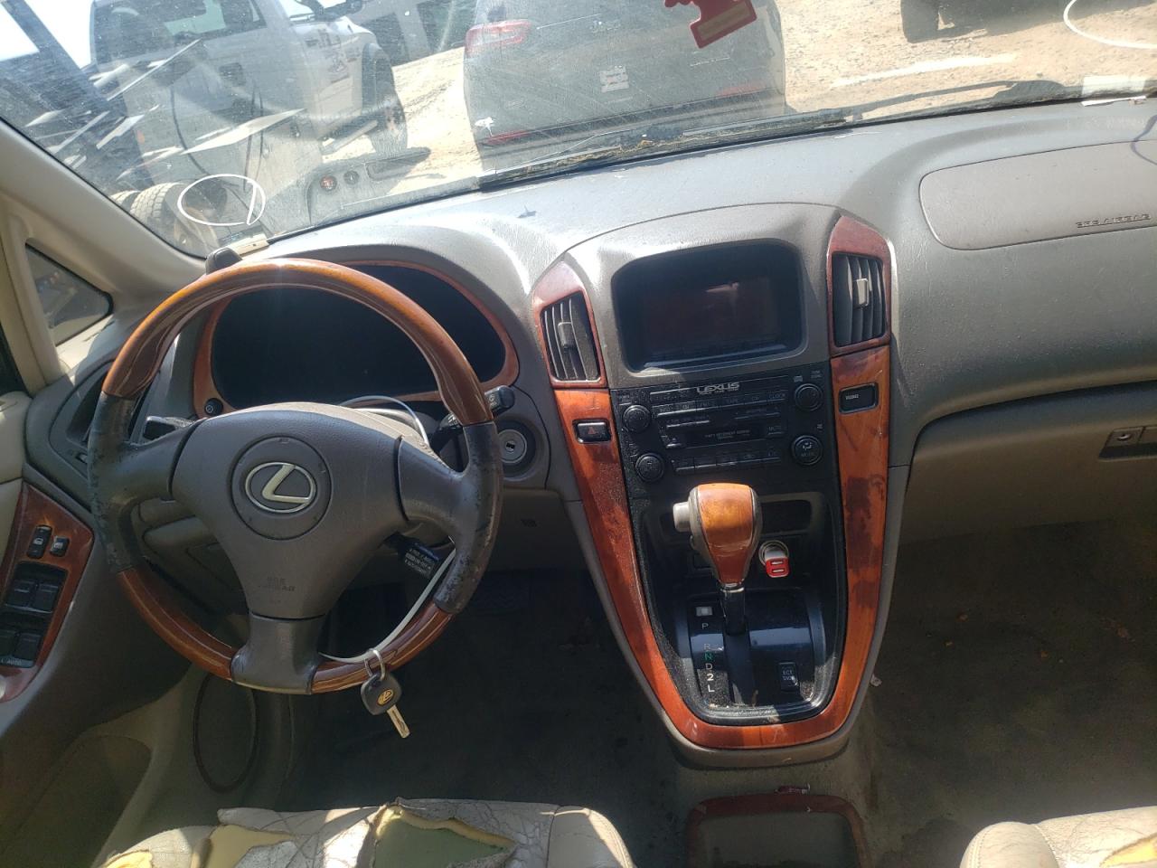 Фото 9 с аукциона – 2001 LEXUS RX 300 с VIN JTJGF10U410107248