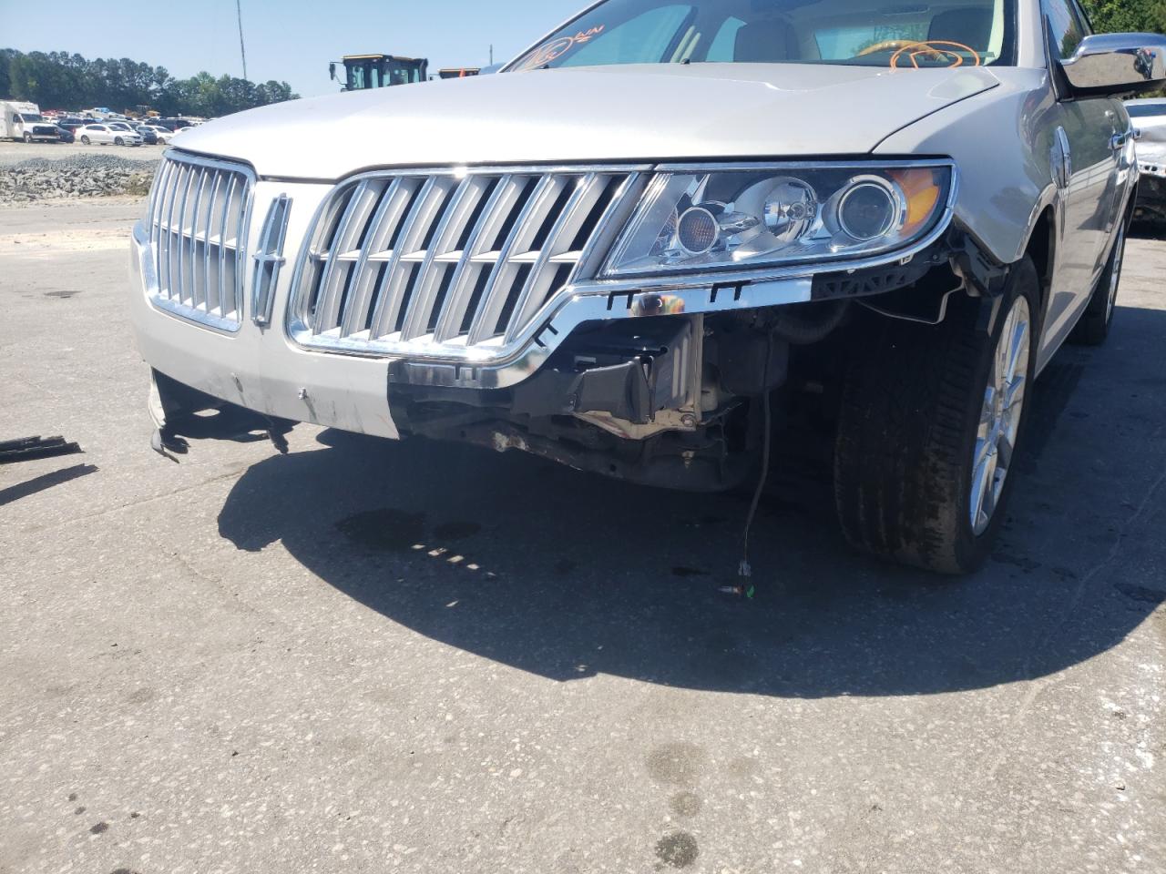 Photo 9 from auction – 2010 LINCOLN MKZ with VIN 3LNHL2JC0AR659997