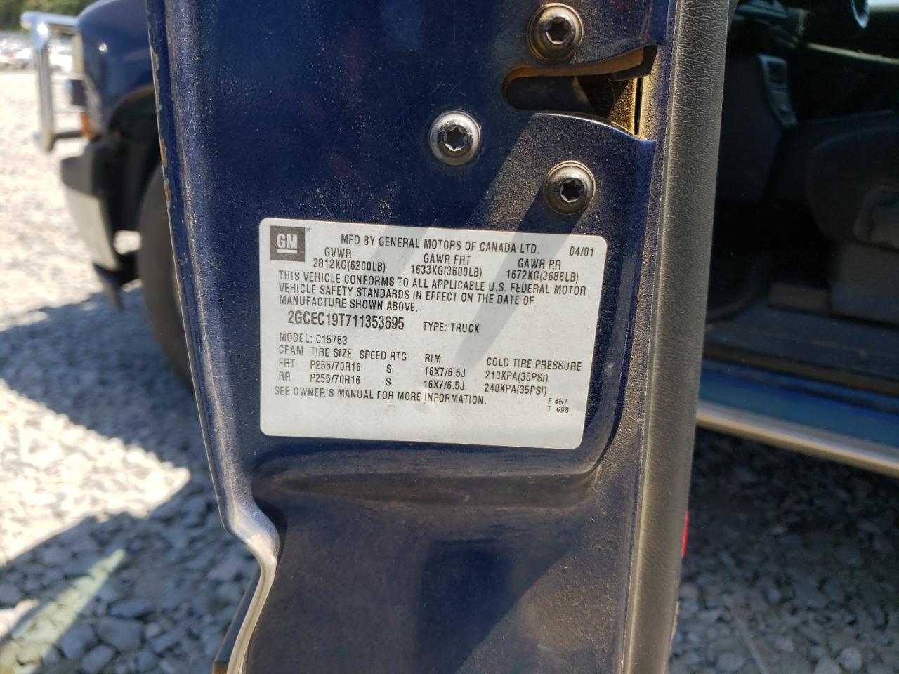 Photo 10 from auction – 2001 CHEVROLET SILVERADO with VIN 2GCEC19T711353695