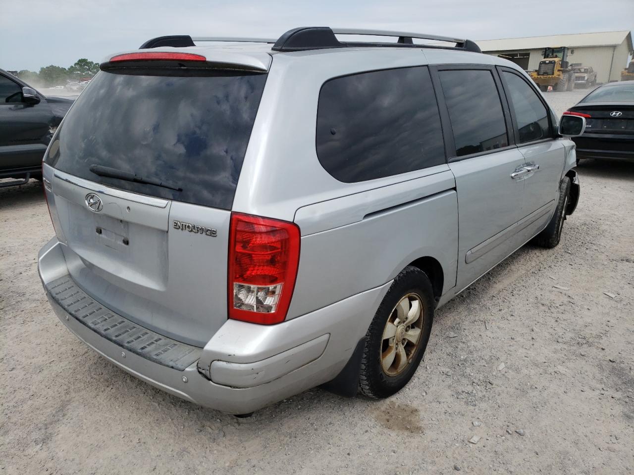 Photo 4 from auction – 2007 HYUNDAI ENTOURAGE with VIN KNDMC233076035106