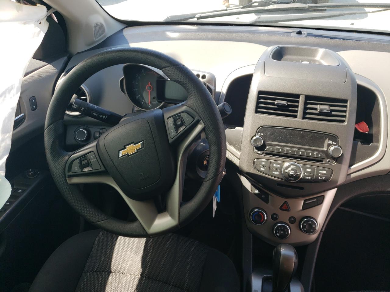 Photo 9 from auction – 2014 CHEVROLET SONIC LT with VIN 1G1JC5SH9E4141685