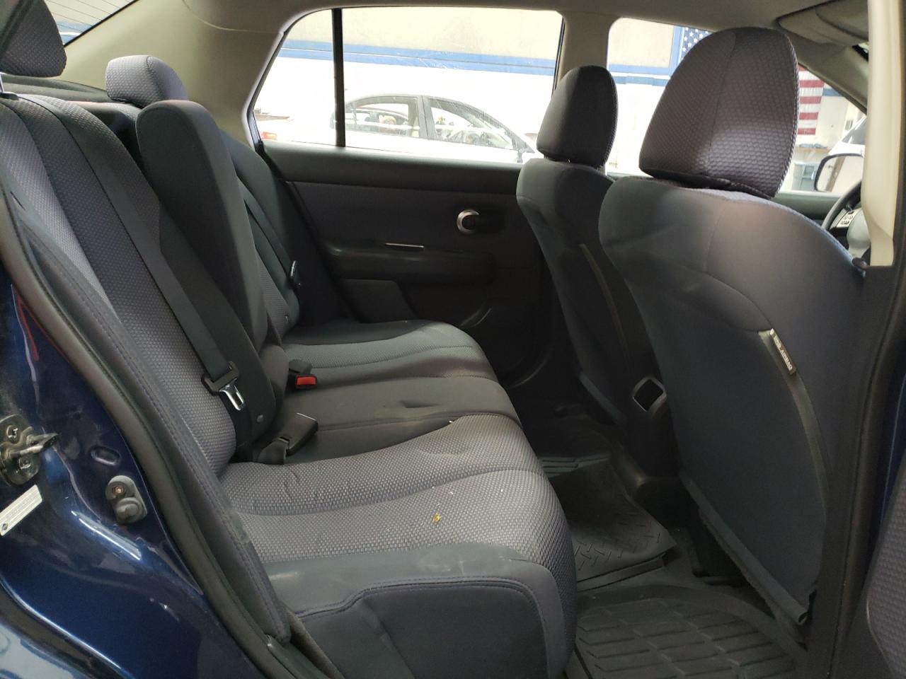 Photo 6 from auction – 2007 NISSAN VERSA S with VIN 3N1BC11E47L454591