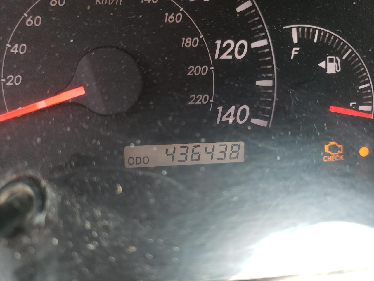 Photo 8 from auction – 2005 TOYOTA CAMRY LE with VIN 4T1BE32K15U013443