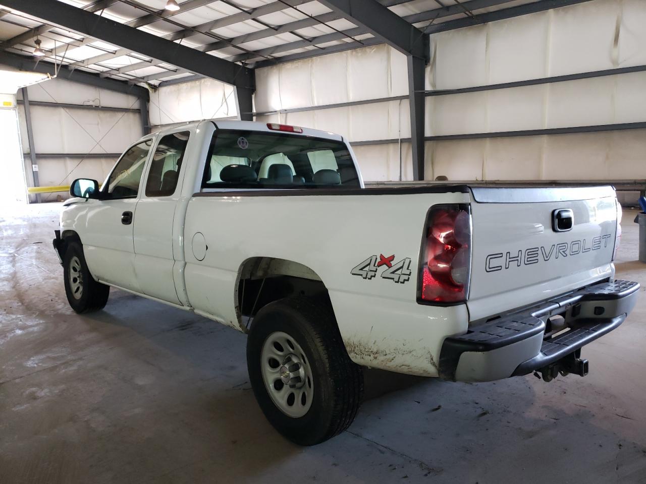 Photo 3 from auction – 2006 CHEVROLET SILVERADO with VIN 2GCEK19V561330668