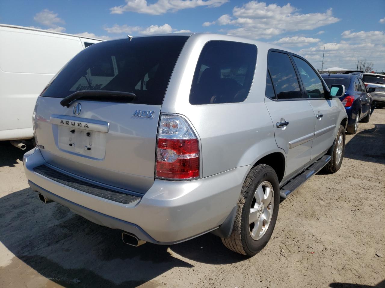 Photo 4 from auction – 2005 ACURA MDX with VIN 2HNYD18245H545375