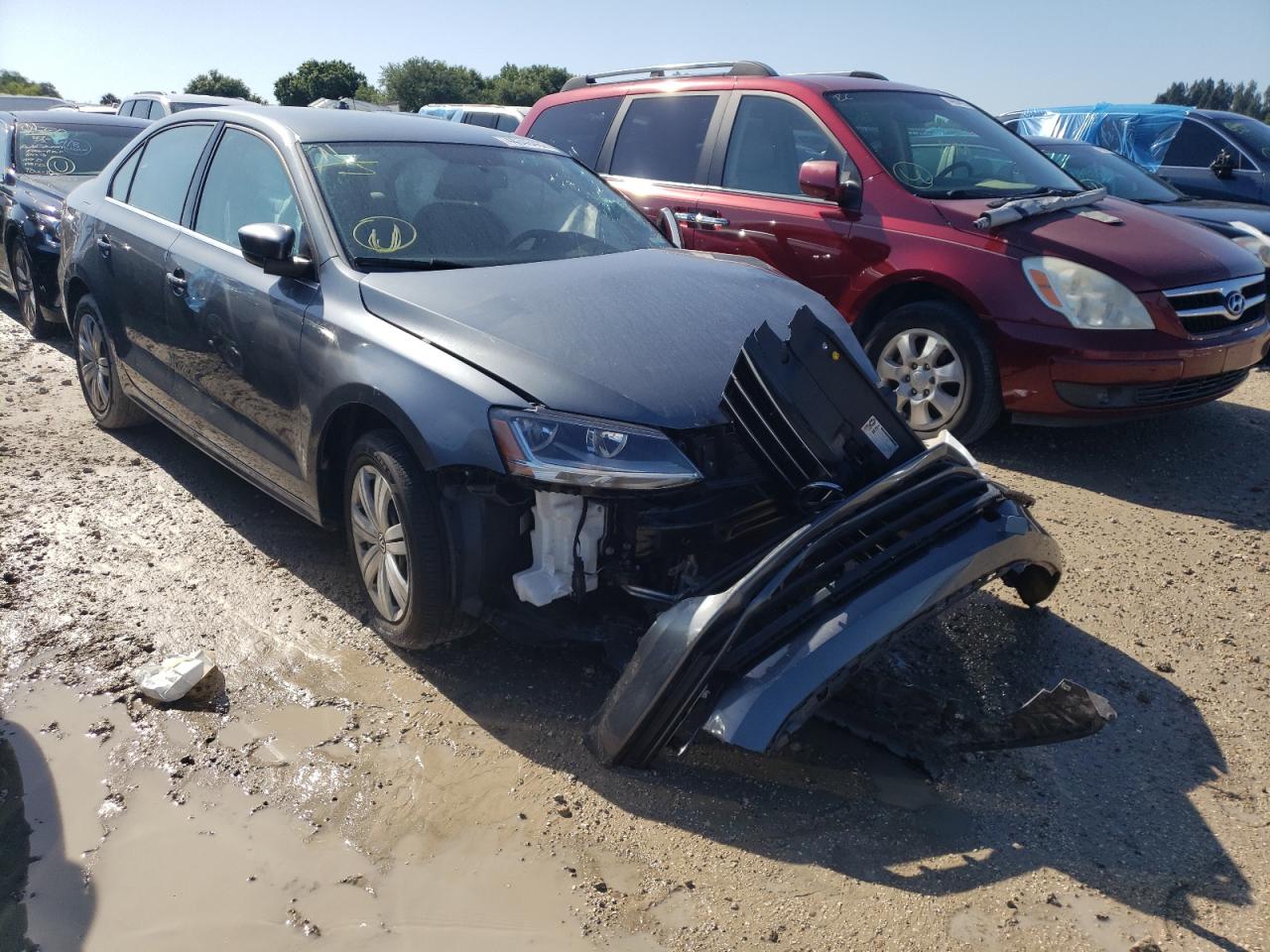 VOLKSWAGEN JETTA S 2017 with VIN 3VW2B7AJXHM405596 - Photo from auction