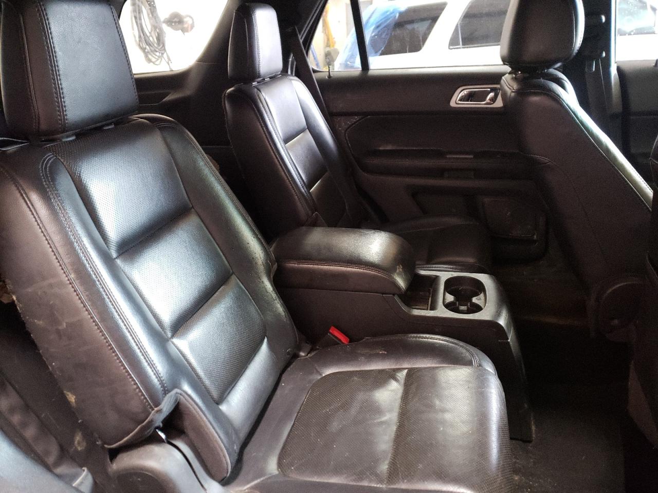 Photo 6 from auction – 2012 FORD EXPLORER L with VIN 1FMHK8F83CGA47376