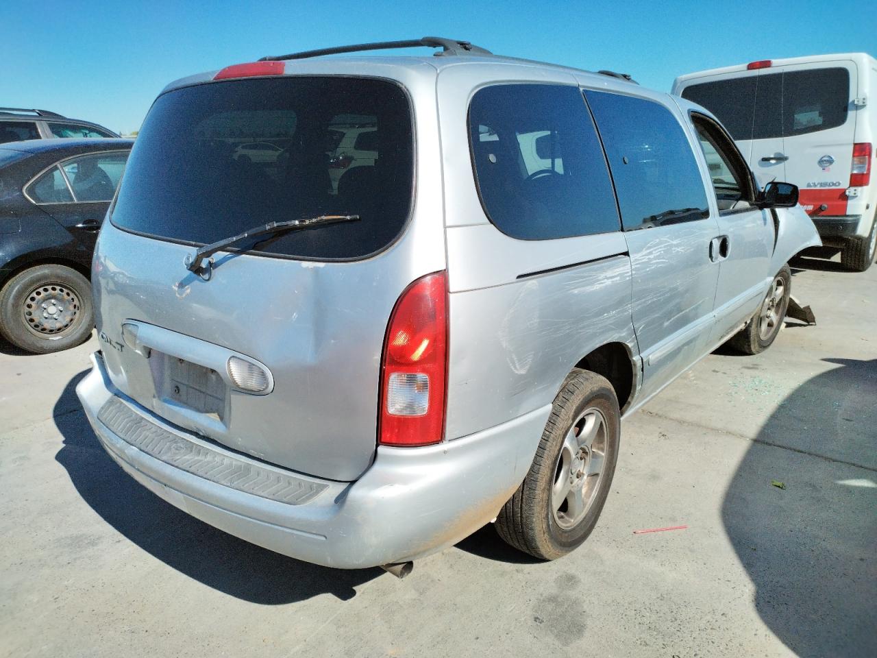 Photo 4 from auction – 2001 NISSAN QUEST GXE with VIN 4N2ZN15T61D809737