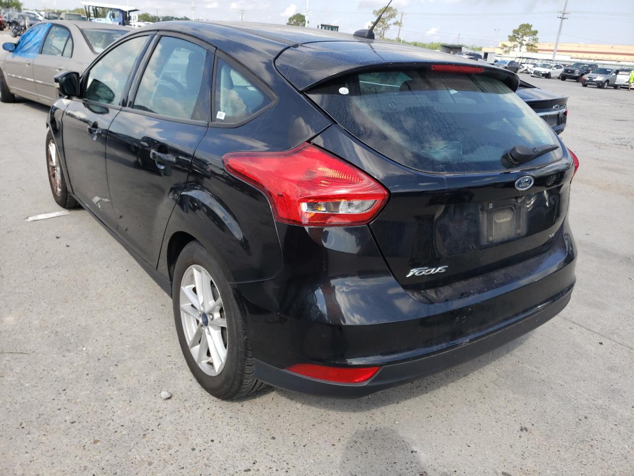 Photo 3 from auction – 2015 FORD FOCUS SE with VIN 1FADP3K25FL282145