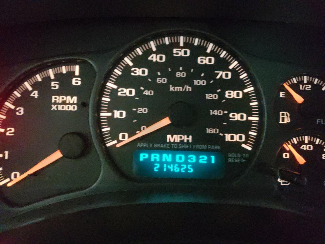Photo 13 from auction – 2002 CHEVROLET SILVERADO with VIN 2GCEC19T121415724