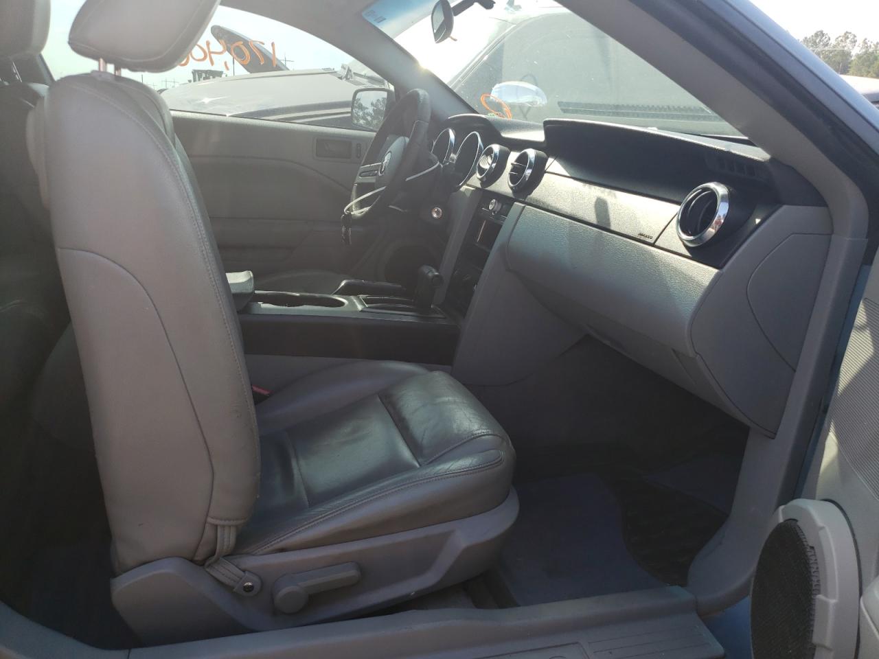 Photo 5 from auction – 2005 FORD MUSTANG with VIN 1ZVFT80N855113035