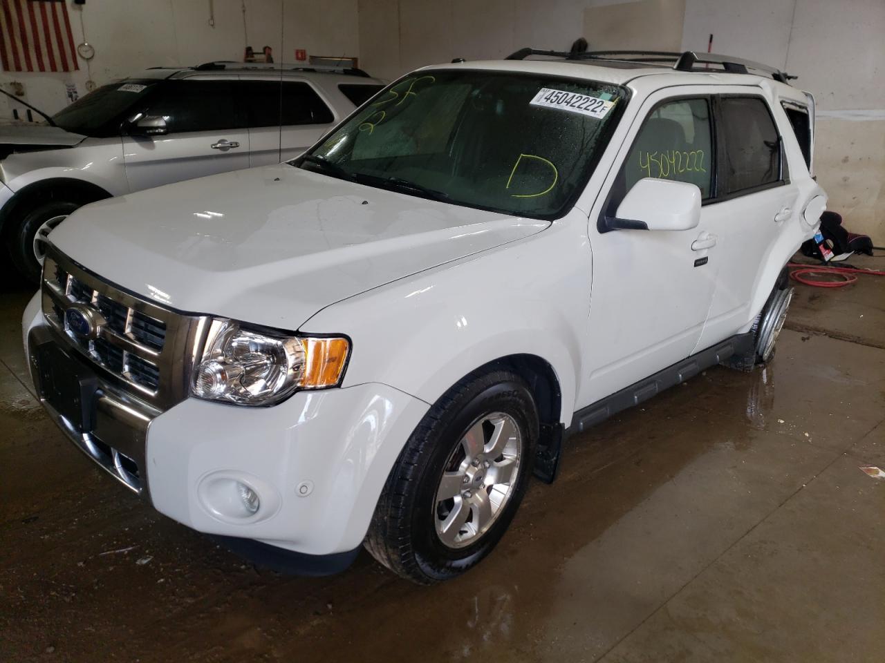 Photo 2 from auction – 2012 FORD ESCAPE LIM with VIN 1FMCU9EGXCKA42675