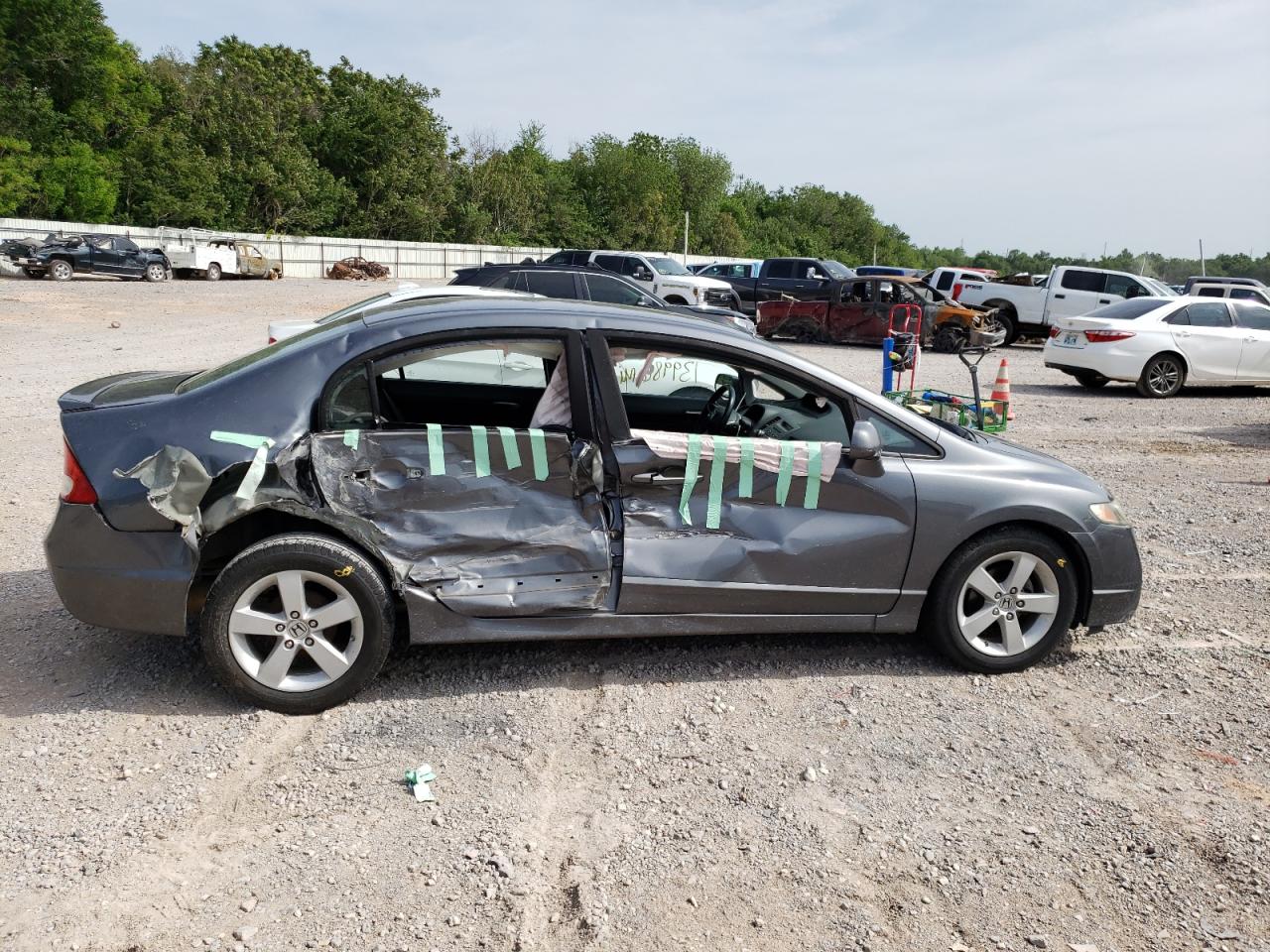 Photo 9 from auction – 2010 HONDA CIVIC LX-S with VIN 19XFA1F60AE013798