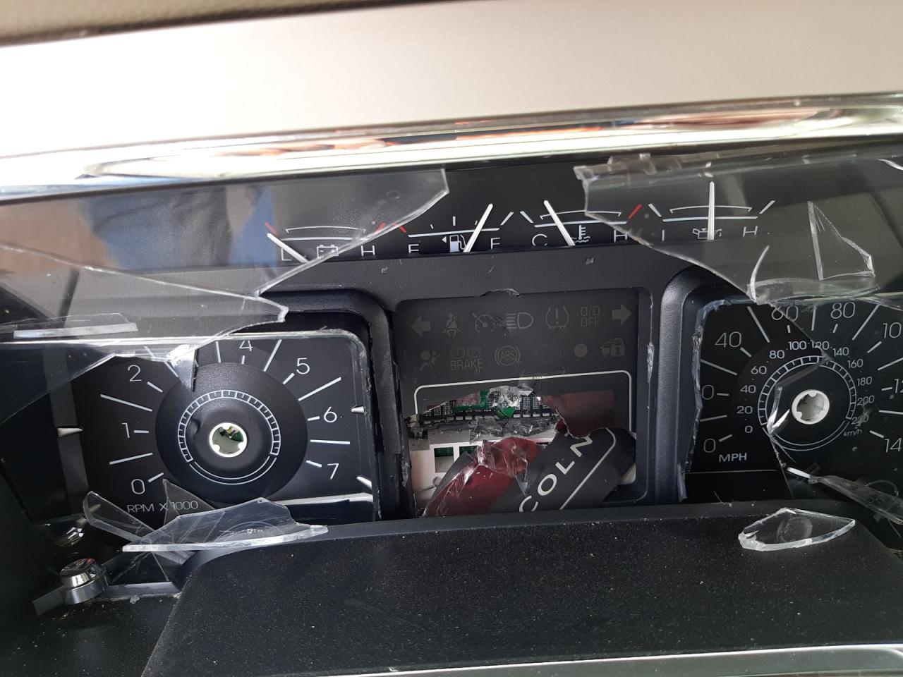 Photo 8 from auction – 2008 LINCOLN NAVIGATOR with VIN 5LMFU28518LJ20340