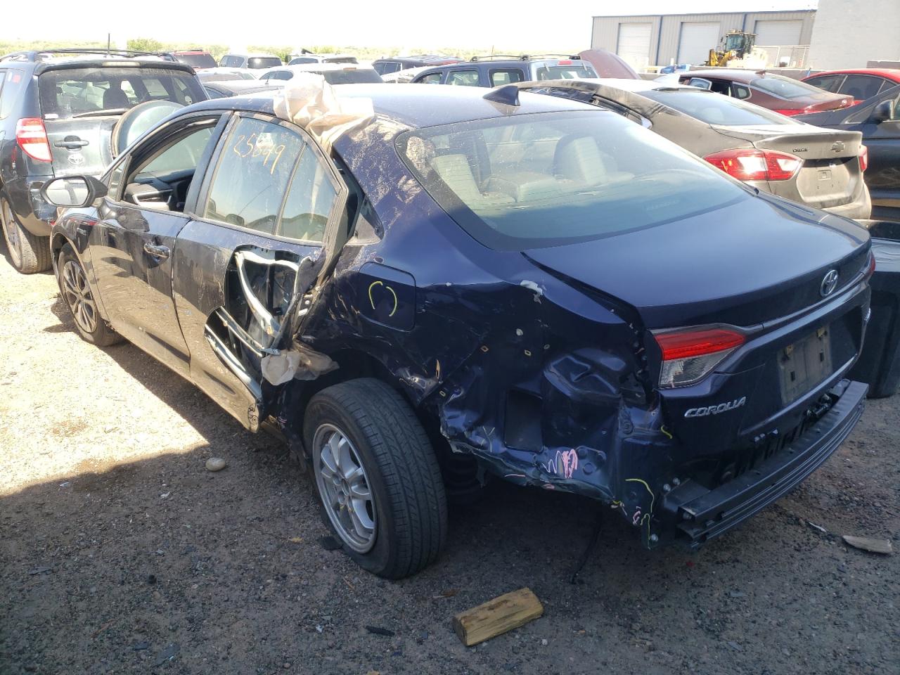 Photo 3 from auction – 2020 TOYOTA COROLLA LE with VIN JTDEBRBE6LJ003805