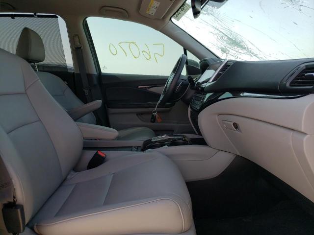 Photo 5 from auction – 2017 HONDA PILOT TOUR with VIN 5FNYF5H94HB019441