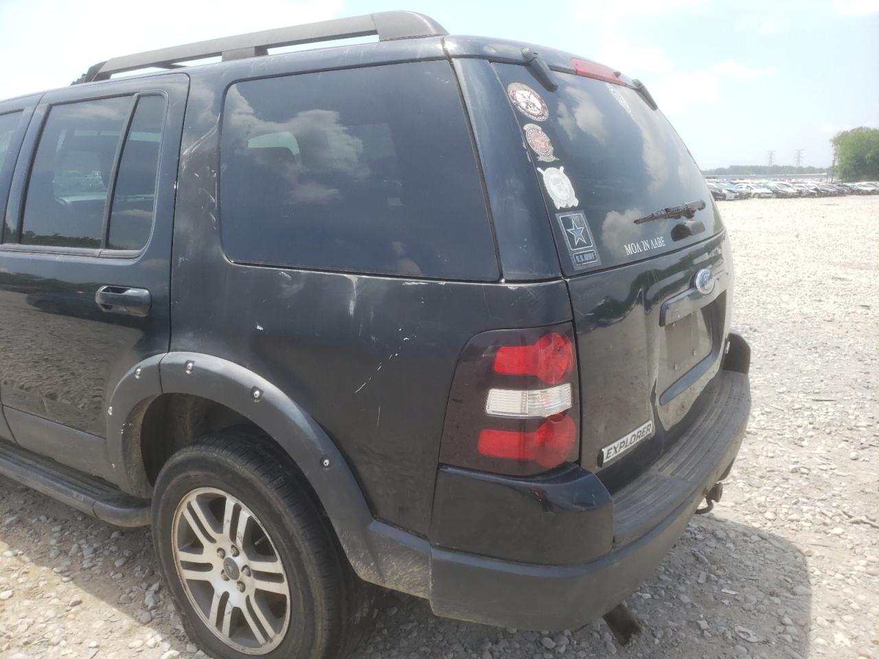 Photo 9 from auction – 2007 FORD EXPLORER X with VIN 1FMEU63E07UA61755