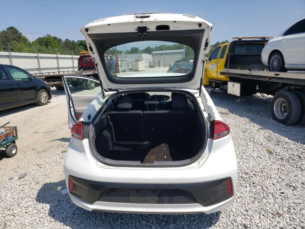 Photo 9 from auction – 2017 HYUNDAI IONIQ BLUE with VIN KMHC65LC3HU023948