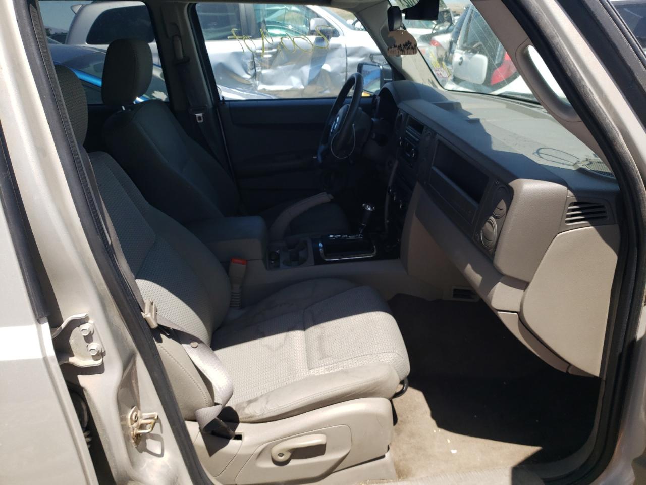 صورة رقم 5 من المزاد - 2007 JEEP COMMANDER مع VIN 1J8HG48K87C597878