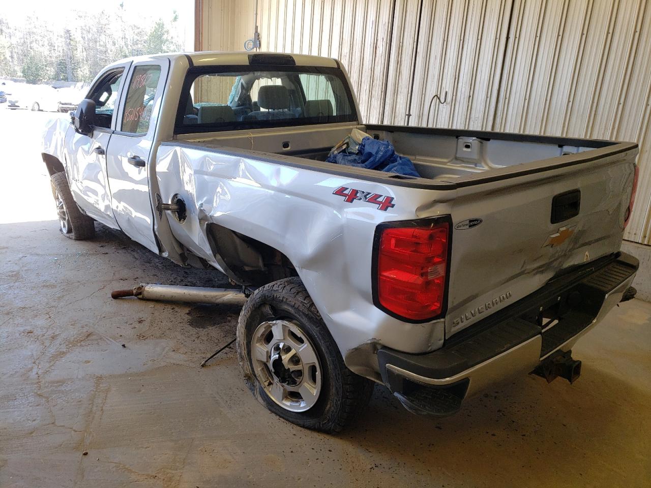 Photo 3 from auction – 2018 CHEVROLET SILVERADO with VIN 1GC2KUEG0JZ199595