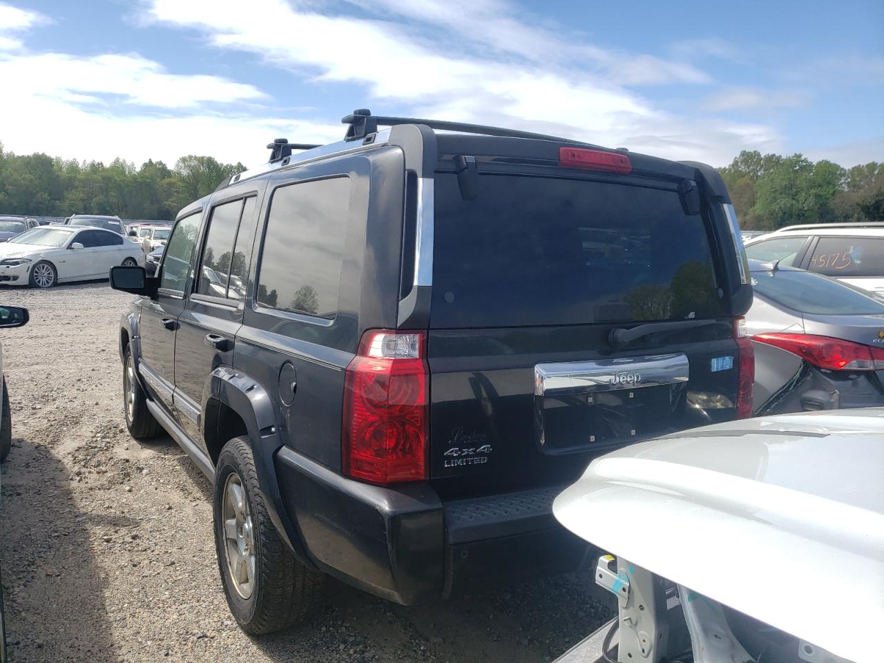 Photo 3 from auction – 2006 JEEP COMMANDER with VIN 1J8HG58NX6C261826