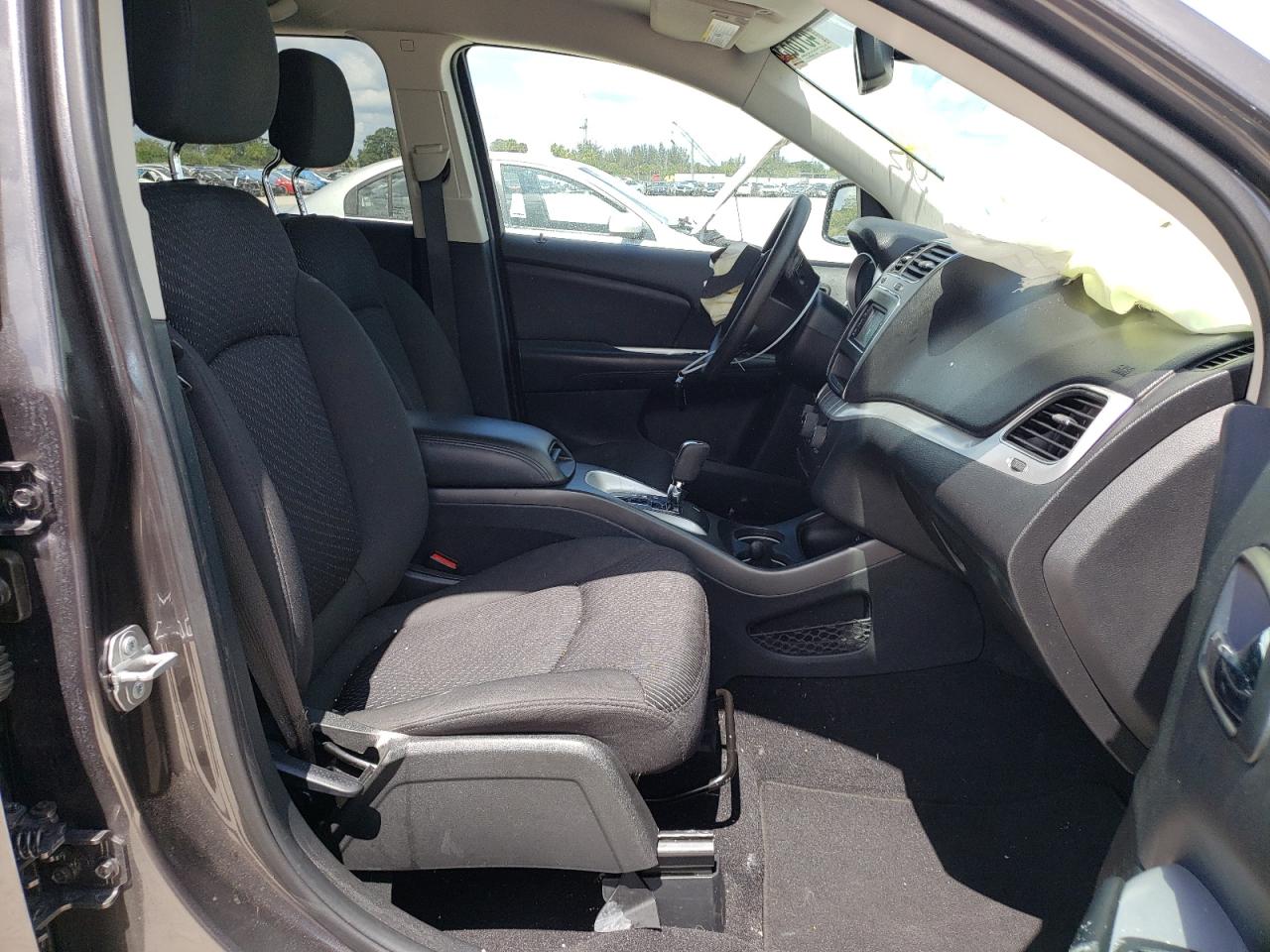 Photo 5 from auction – 2018 DODGE JOURNEY SE with VIN 3C4PDCAB0JT536200