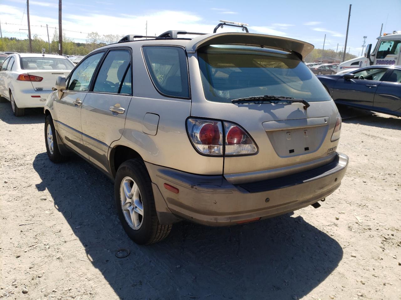 Photo 3 from auction – 2003 LEXUS RX 300 with VIN JTJHF10U730311811