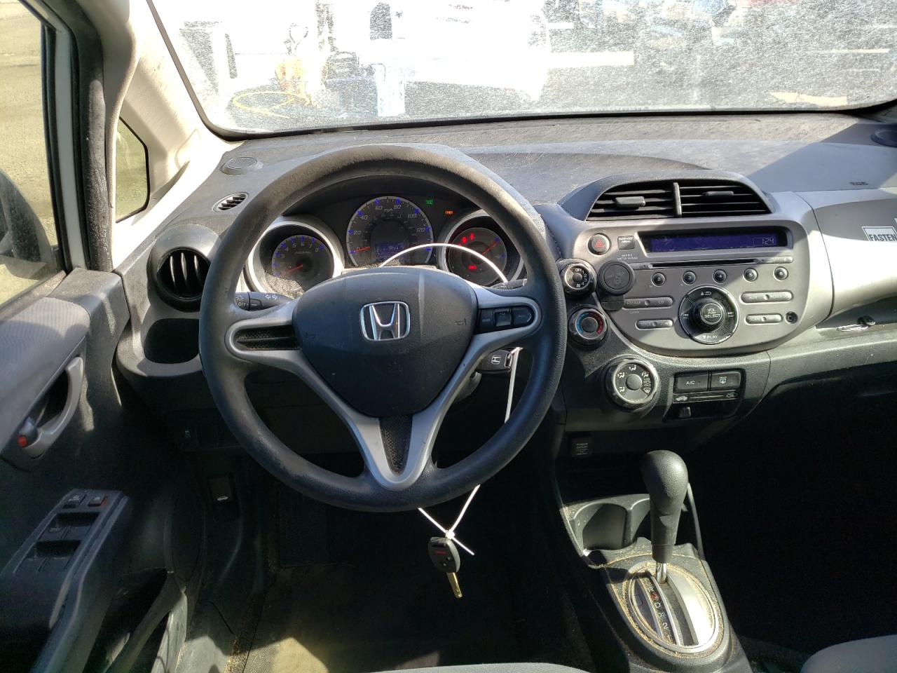 Photo 9 from auction – 2013 HONDA FIT with VIN JHMGE8H33DC082211