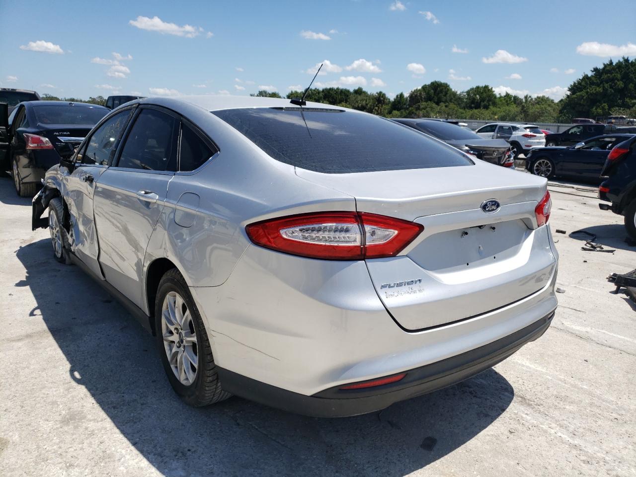 Photo 3 from auction – 2016 FORD FUSION S with VIN 3FA6P0G70GR311226