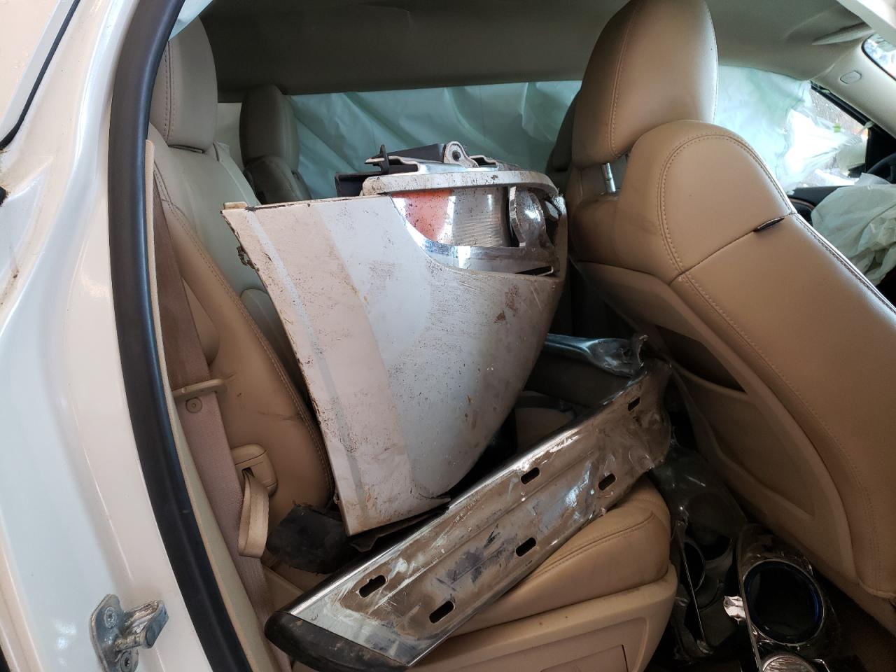Photo 6 from auction – 2011 BUICK ENCLAVE CX with VIN 5GAKVBED9BJ326766
