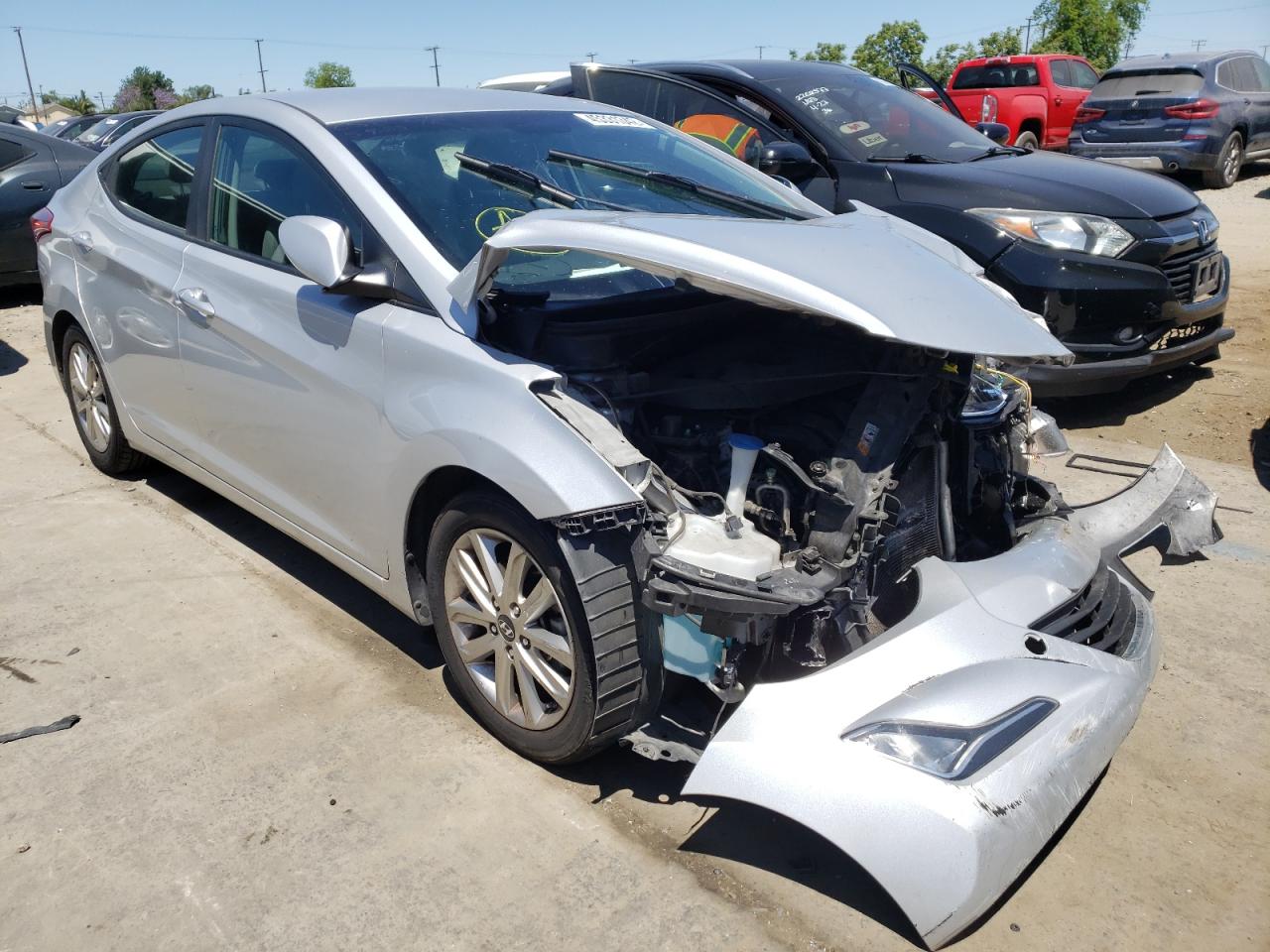 HYUNDAI ELANTRA SE 2014 with VIN KMHDH4AEXEU066353 - Photo from auction
