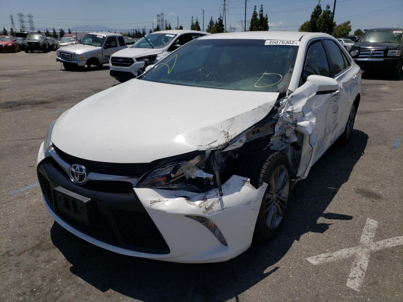 Photo 2 from auction – 2015 TOYOTA CAMRY LE with VIN 4T1BF1FK8FU011850