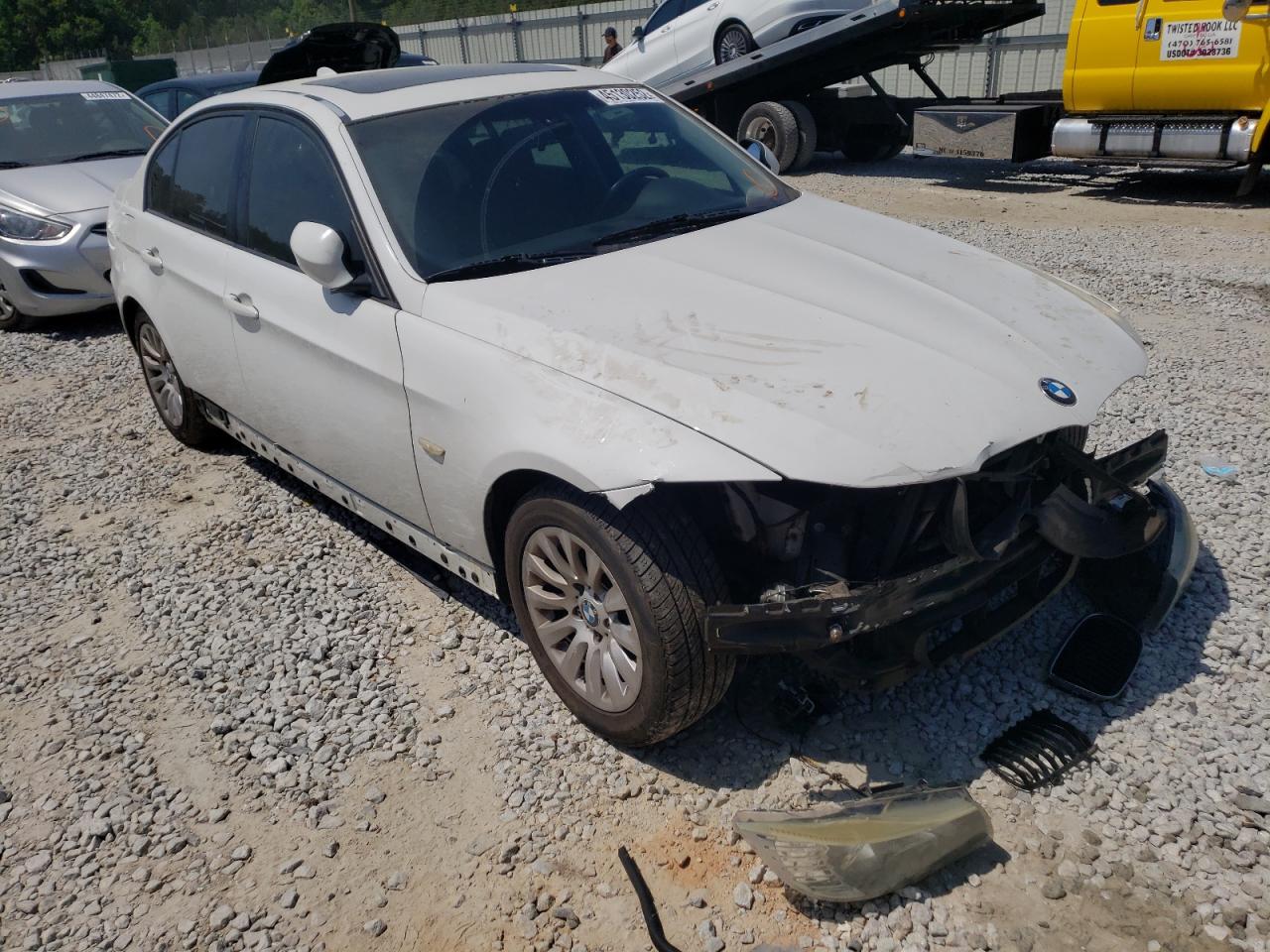 BMW 328 I 2009 with VIN WBAPH77569NM30047 - Photo from auction