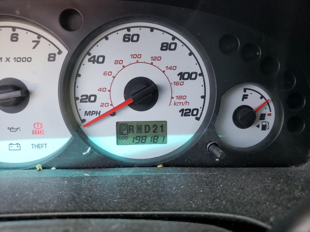 Photo 8 from auction – 2001 FORD ESCAPE XLT with VIN 1FMYU04121KA94684