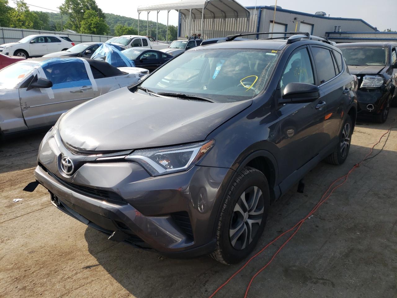 Photo 2 from auction – 2016 TOYOTA RAV4 LE with VIN 2T3BFREV7GW480396