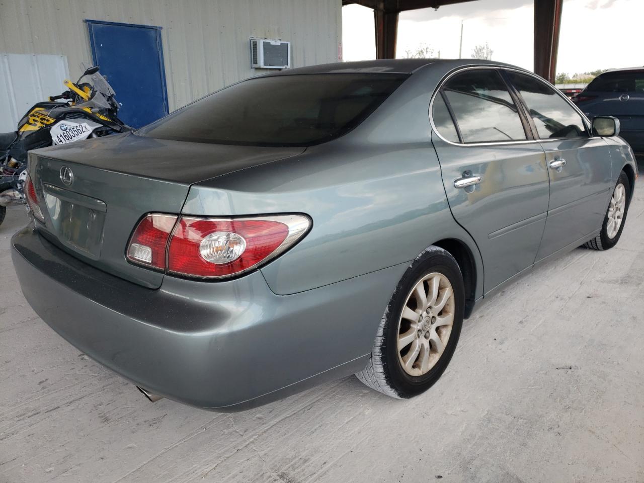 Photo 4 from auction – 2003 LEXUS ES 300 with VIN JTHBF30G030087682