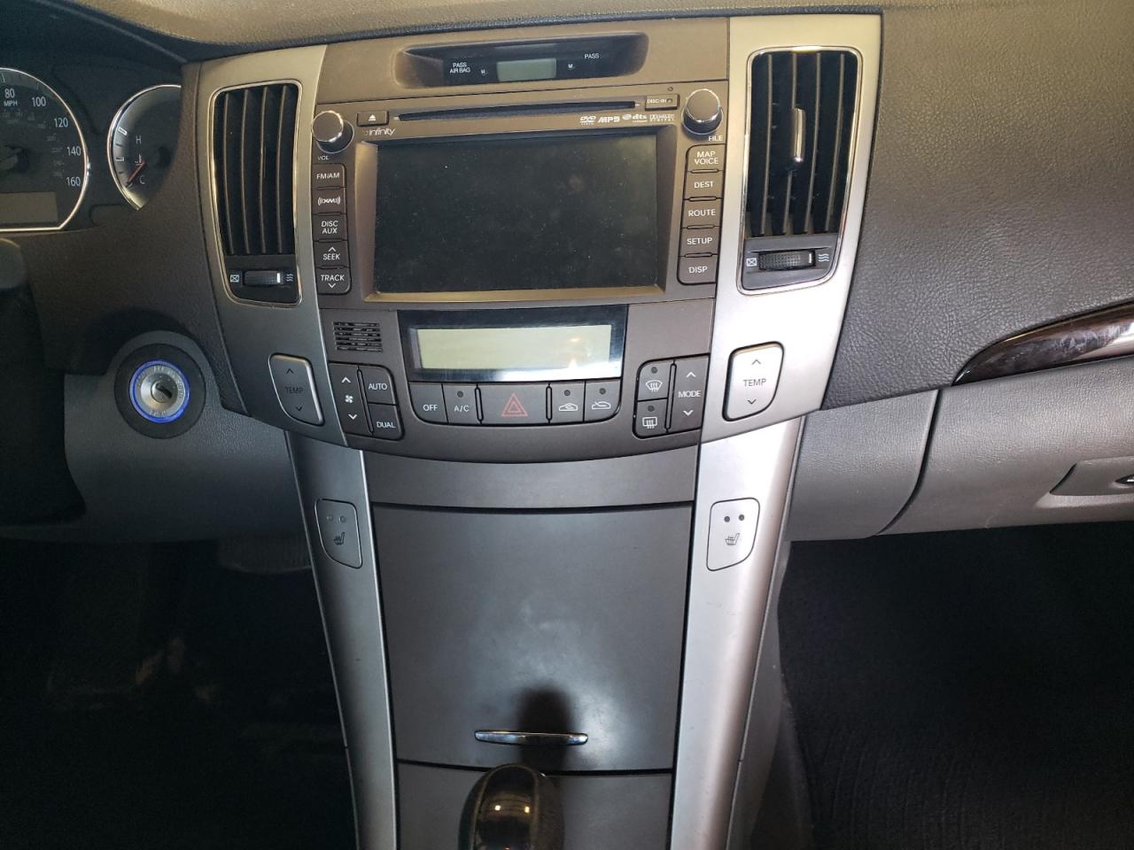 Photo 9 from auction – 2010 HYUNDAI SONATA SE with VIN 5NPEU4AC4AH607419