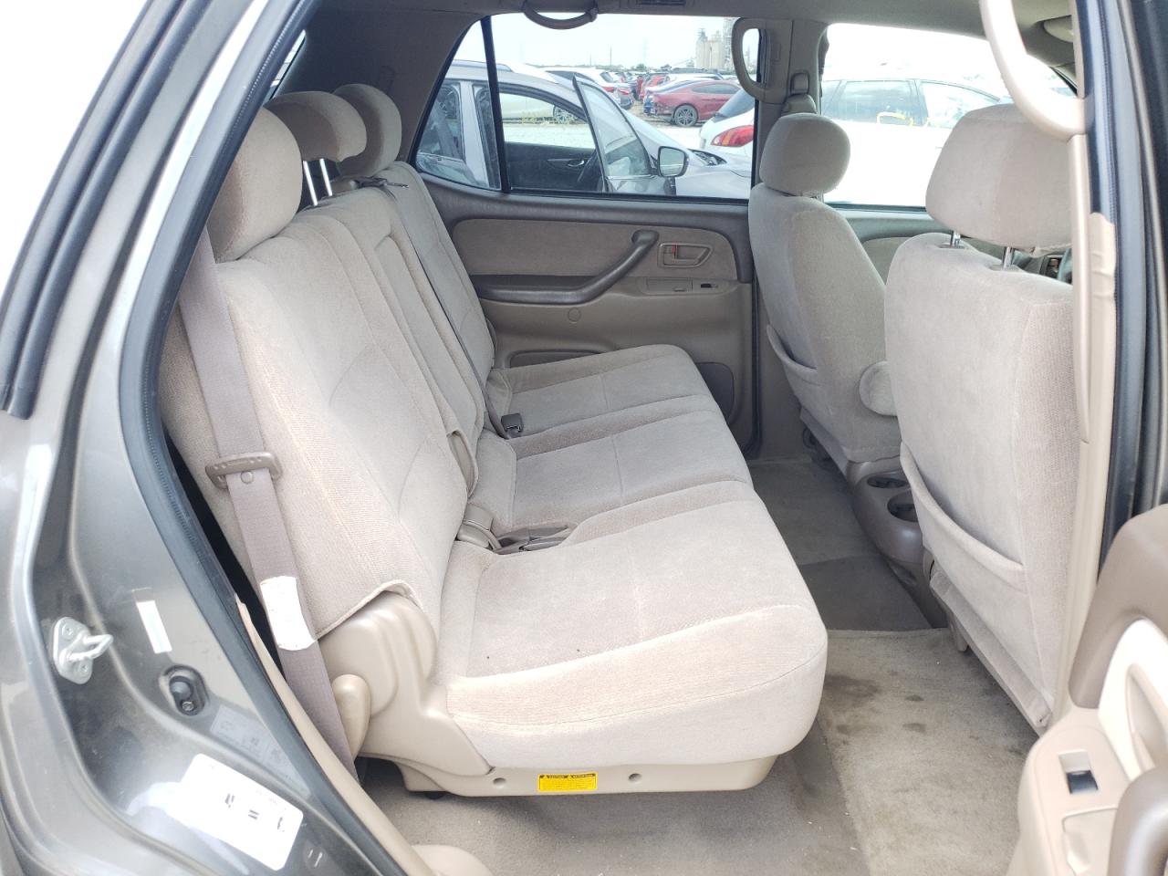 Photo 6 from auction – 2003 TOYOTA SEQUOIA SR with VIN 5TDZT34A63S205021