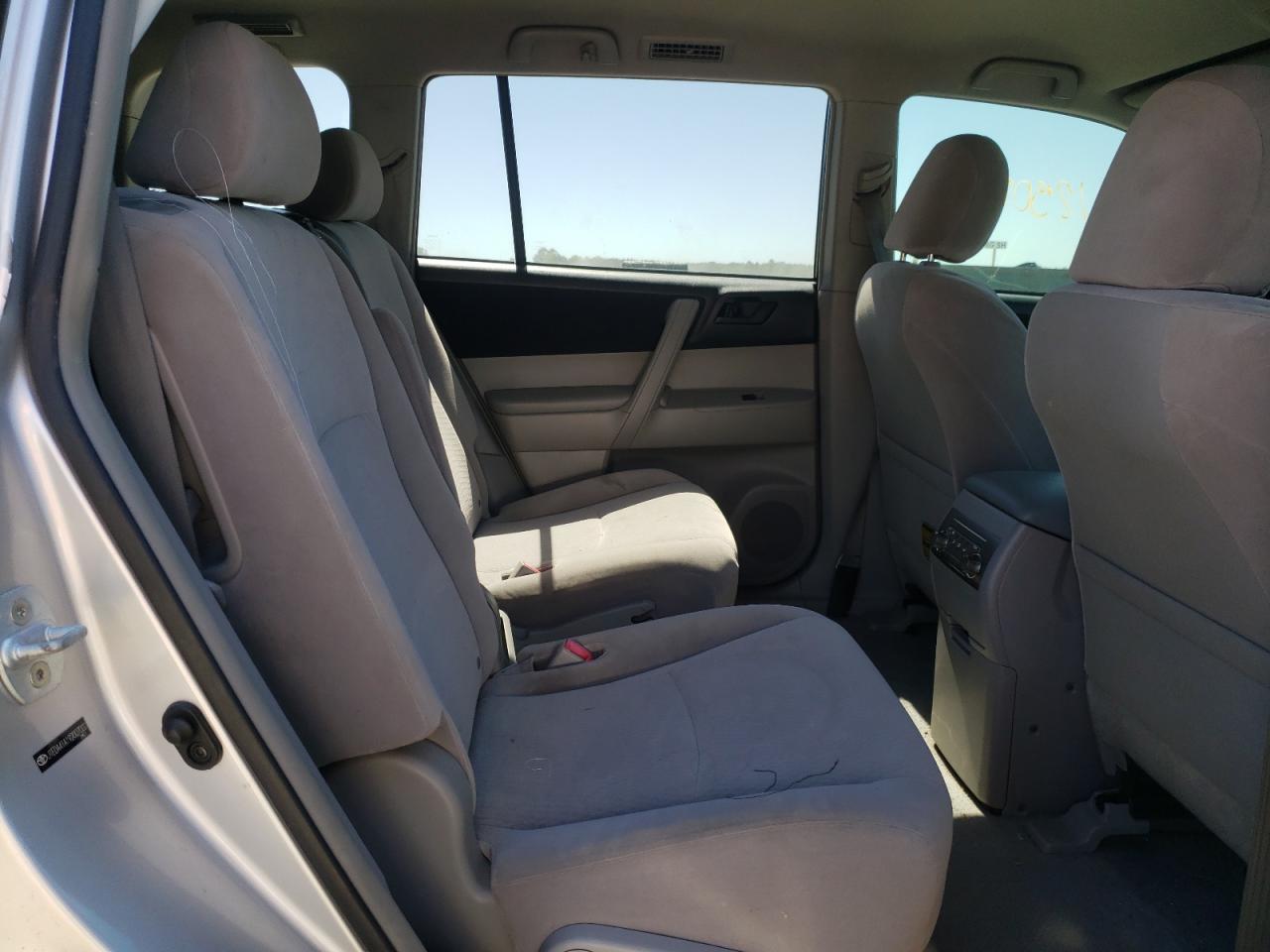 Photo 6 from auction – 2009 TOYOTA HIGHLANDER with VIN JTEDA41A192007002